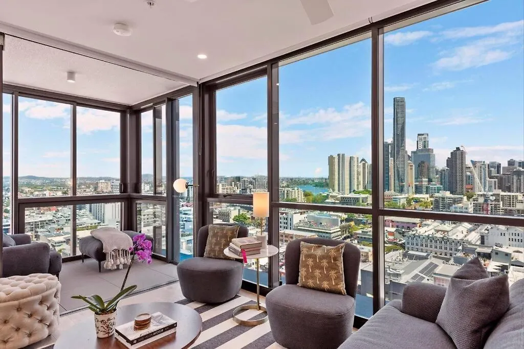 Prime Located Luxe 2 Bedroom Sky Home/Sensational Views Brisbane Appartement